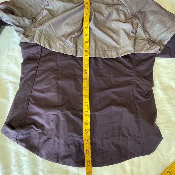 Nike women’s running jacket - Picture 8 of 9